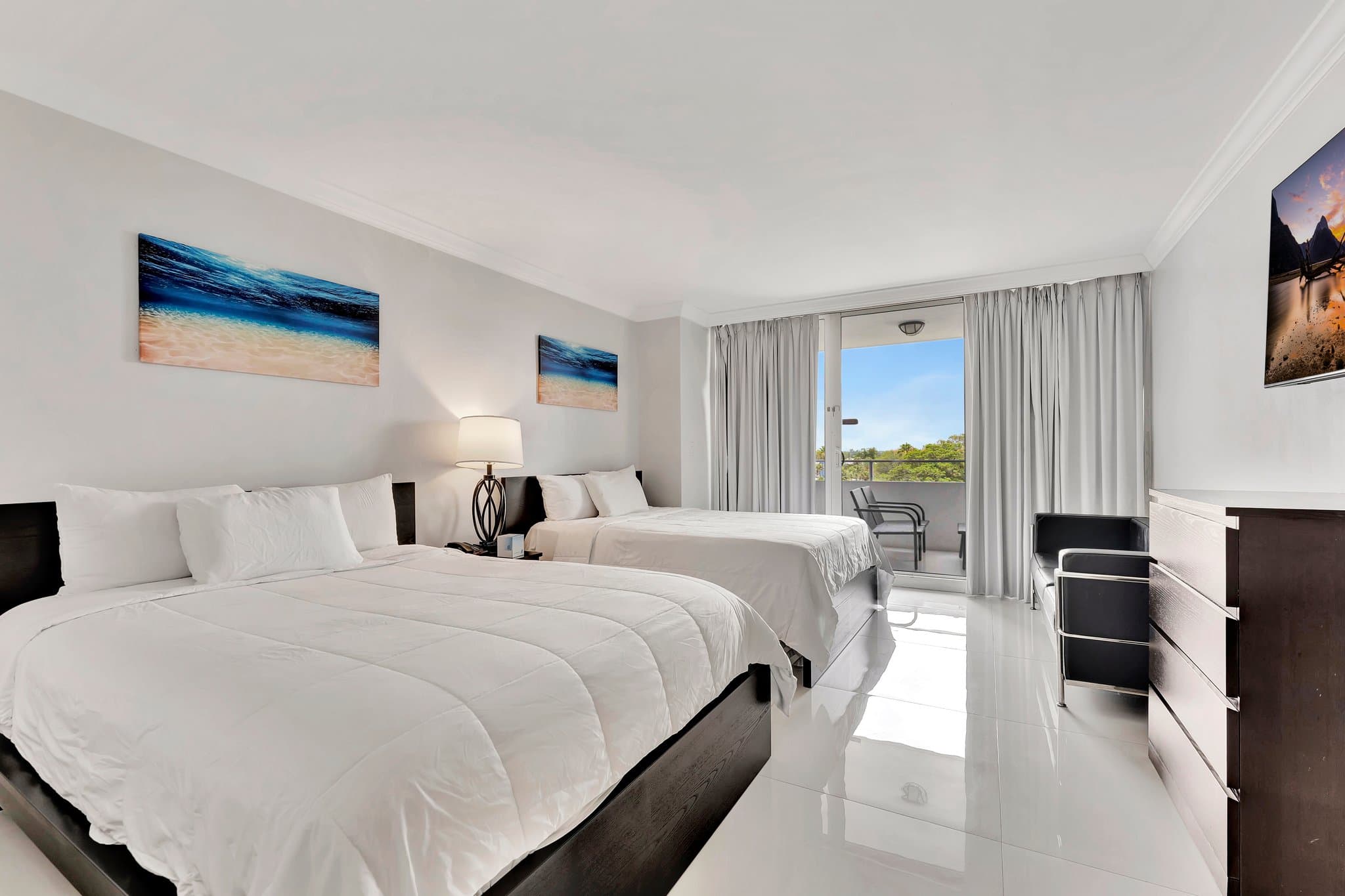 penthouse on the beach — Confirming current details about penthouse on the beach