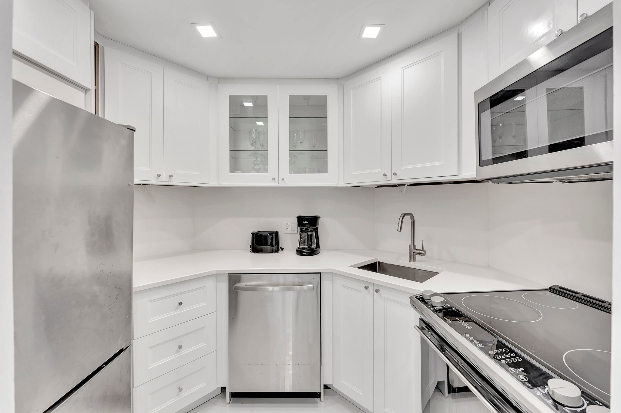 1 Bedroom Suite fully equipped modern kitchen with premium appliances