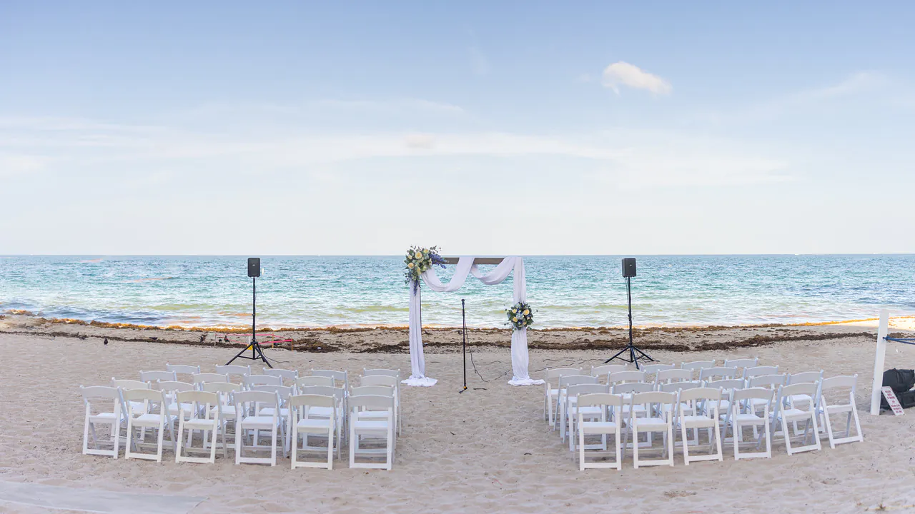 Beachfront wedding ceremony at Ocean Manor Beach Resort Fort Lauderdale