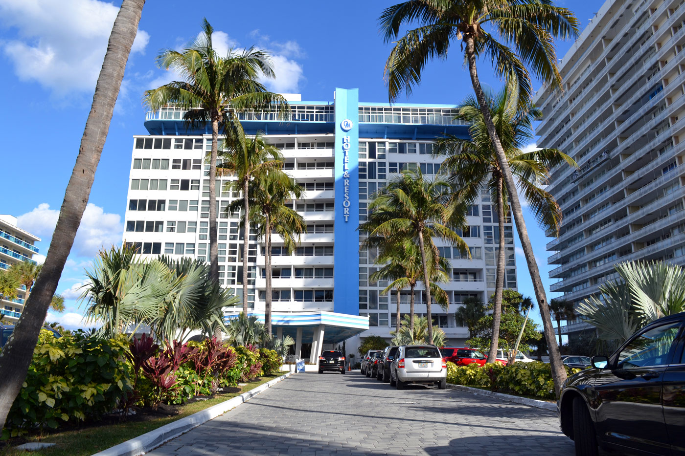 Ocean Manor parking facilities and valet services