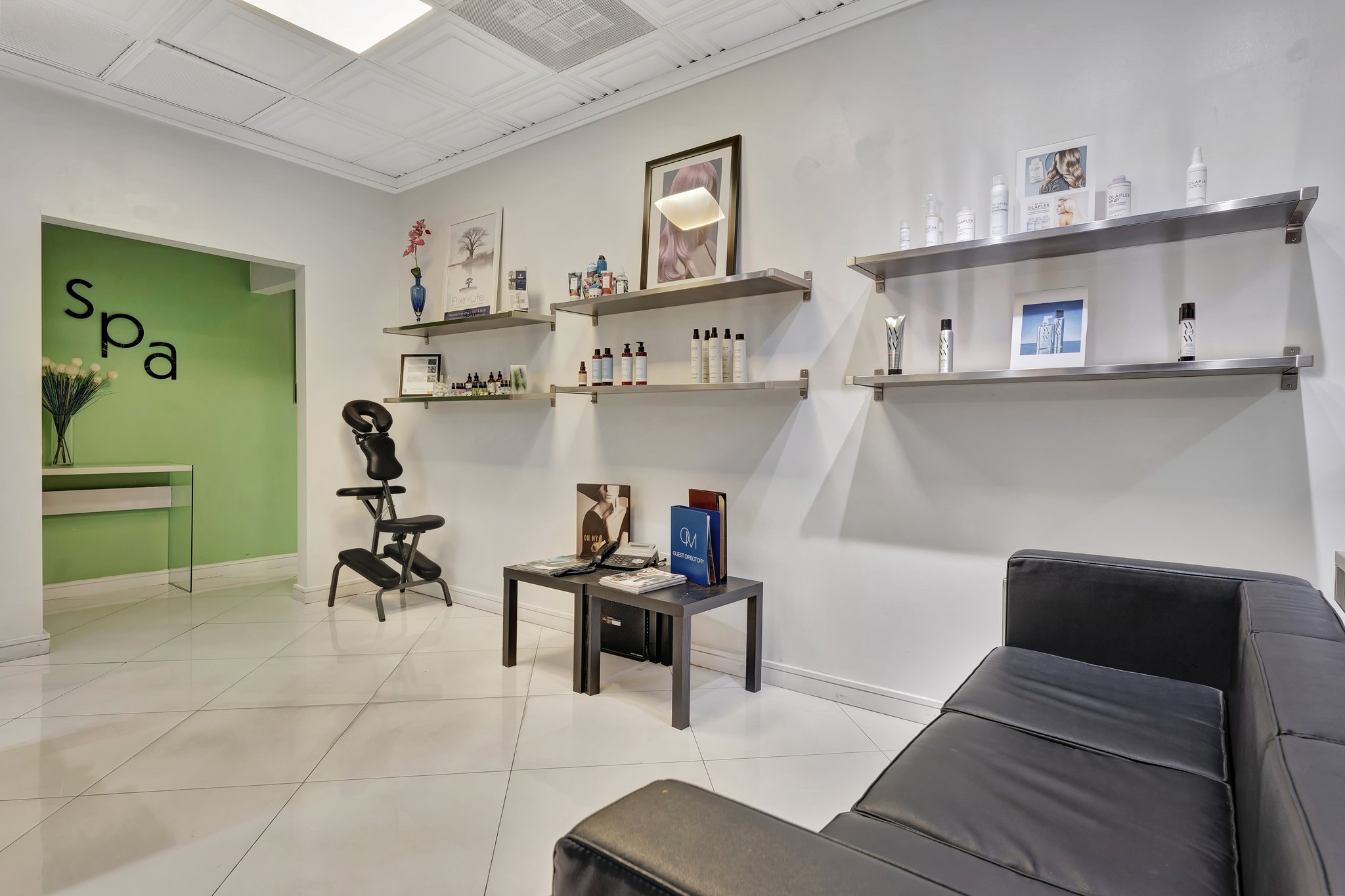 OMm Salon & Spa reception area at Ocean Manor Beach Resort in Fort Lauderdale